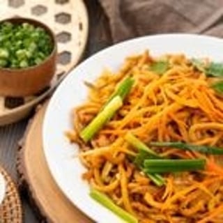 Shanghai-Style Chow Mein