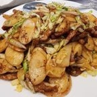 Shanghai-Style Stir-Fried Rice Cake