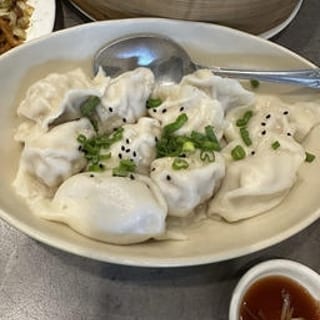 Boiled Pork & Sweet Corn Dumplings (10 pcs)