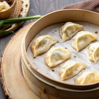 Steamed Pork & Napa Cabbage Dumplings (10 pcs)
